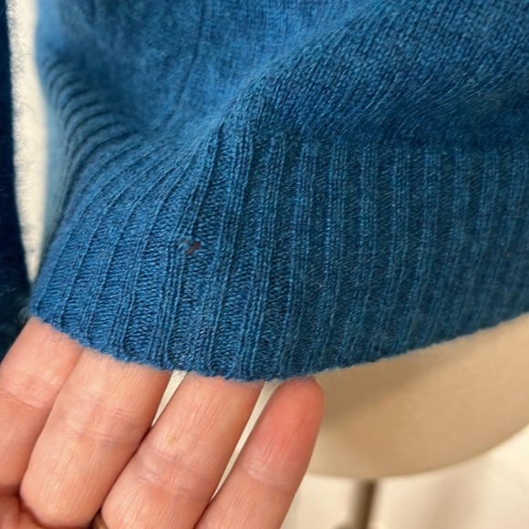 Weekend Max Mara Blue Cashmere Turtleneck Size M - Picture 9 of 12